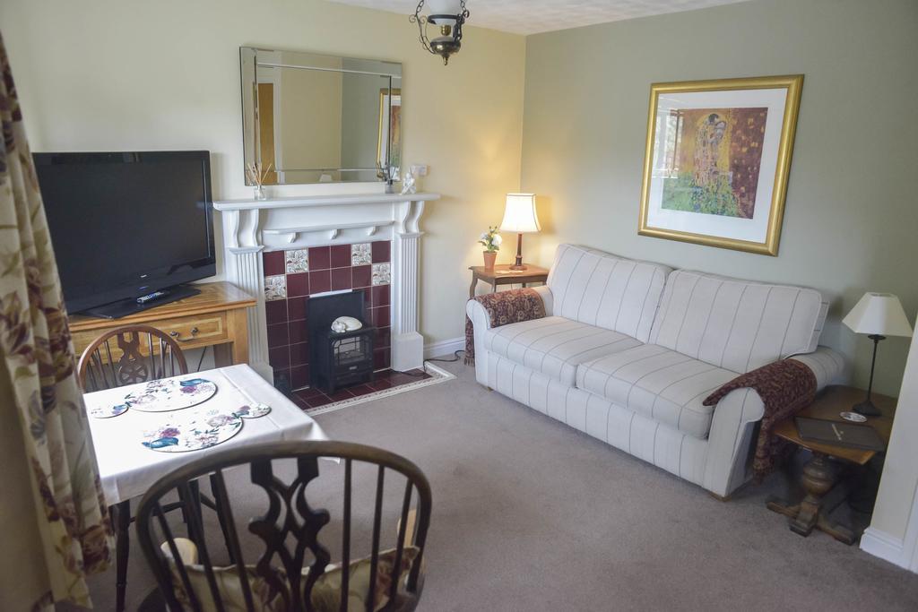 The Whitestonecliffe Inn サットン エクステリア 写真